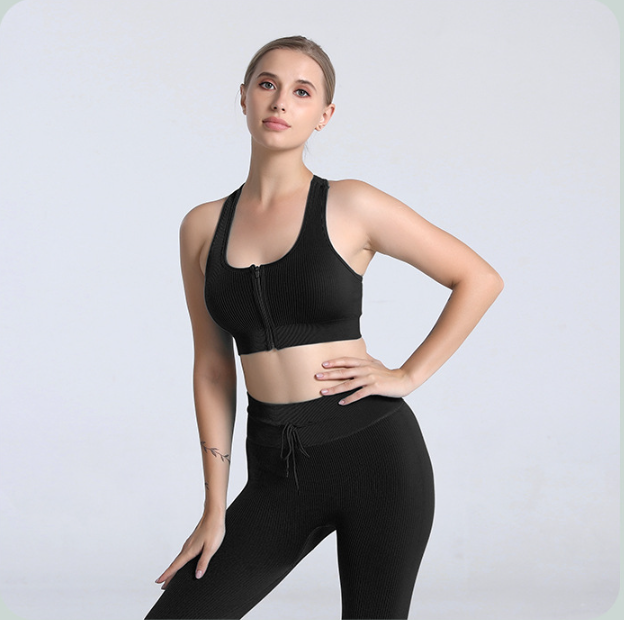 Set completo di reggiseno sportivo con leggings a vita alta