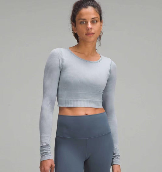 Top corto a maniche lunghe