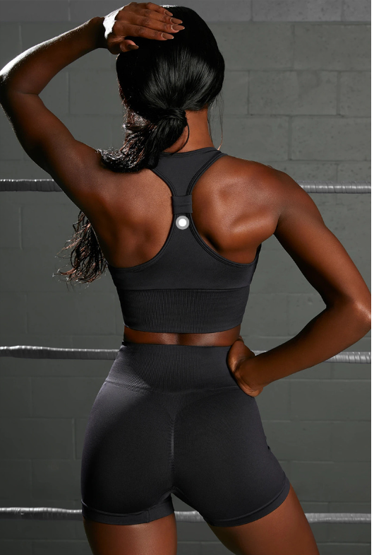 Completo sportivo: Reggiseno sportivo e Leggings corti